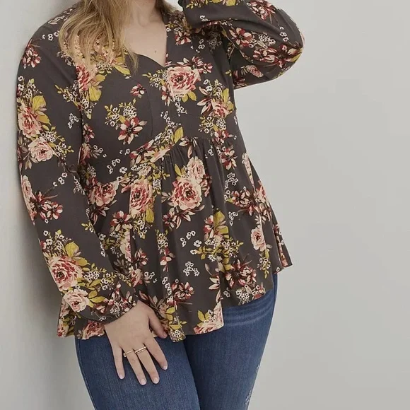 torrid Brown Floral V-Neck Long Sleeve Tunic - Picture 2 of 4